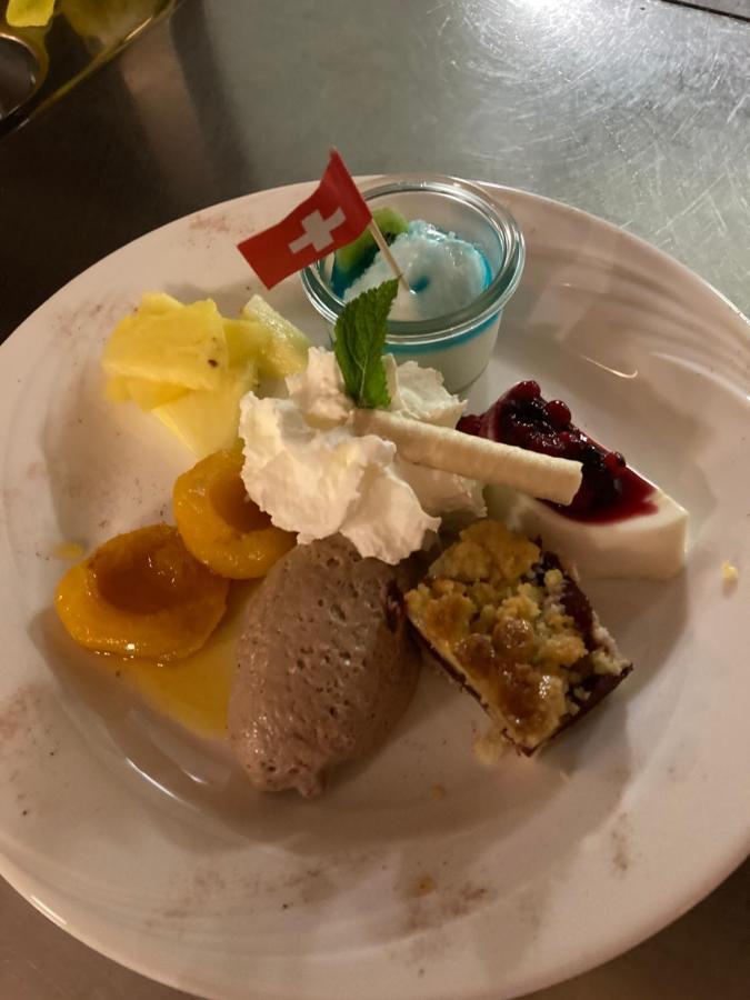 Linthal Hotel Restaurant Raben מראה חיצוני תמונה