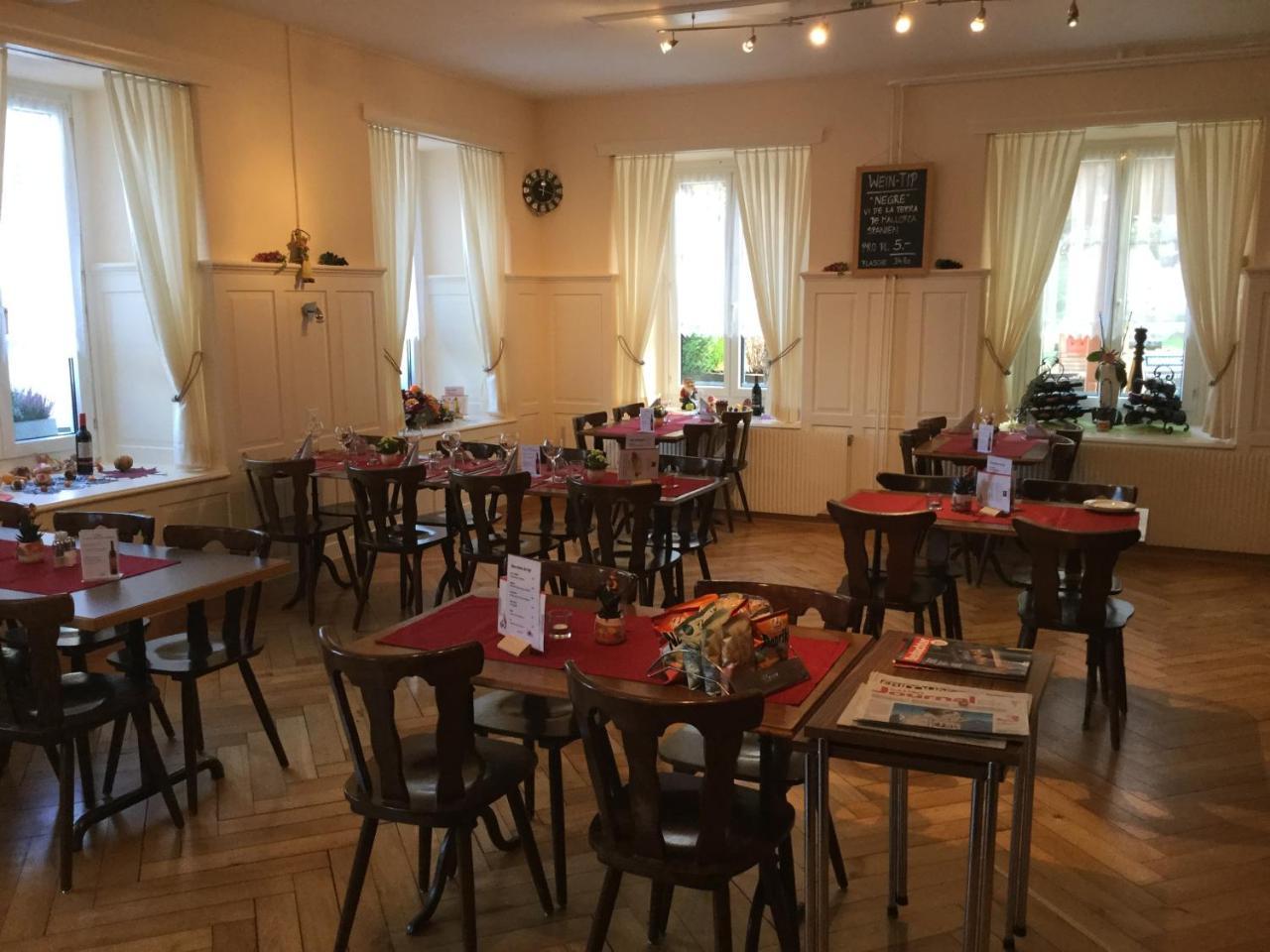 Linthal Hotel Restaurant Raben מראה חיצוני תמונה