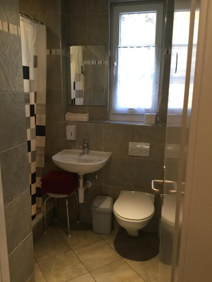 Linthal Hotel Restaurant Raben מראה חיצוני תמונה